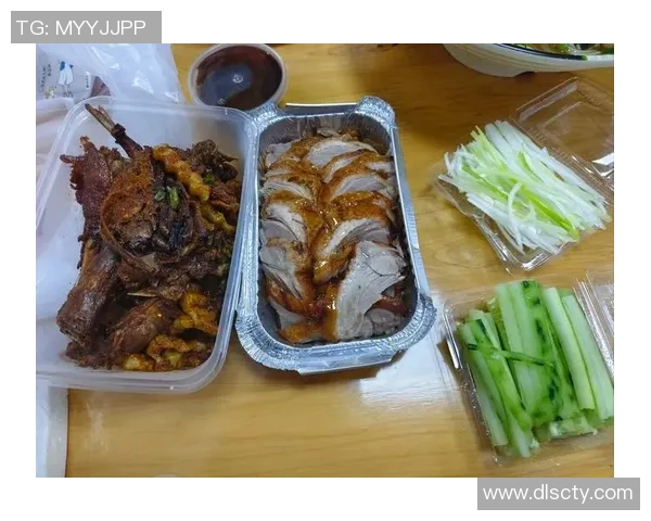 足球明星聚餐享受美味烤鸭视频分享引发热议与粉丝互动